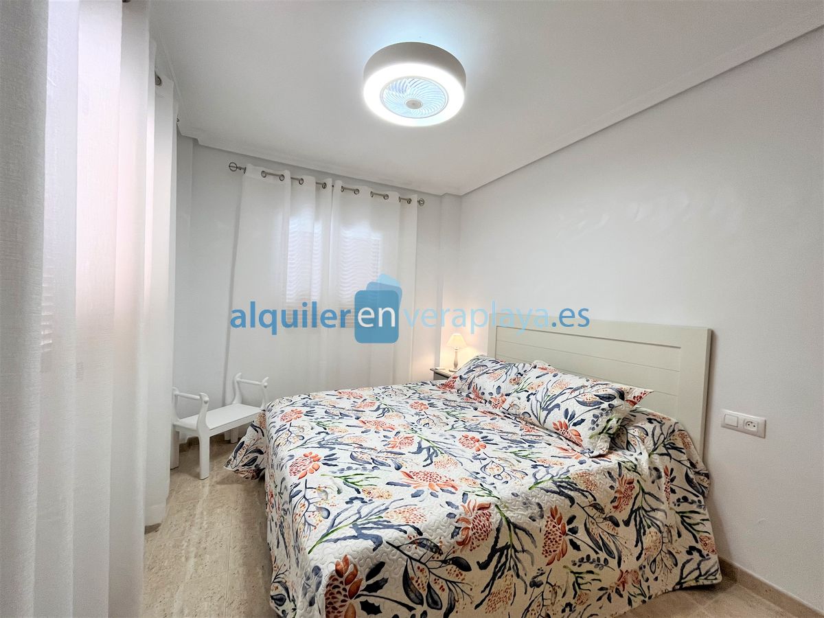 Alquiler de ático de 2 dormitorios en Veramar 5, Vera playa RA48