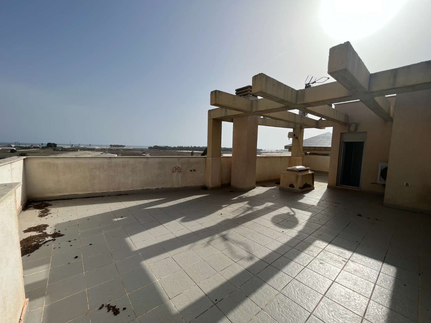 Top floor apartment of 2 bedrooms in Palomares