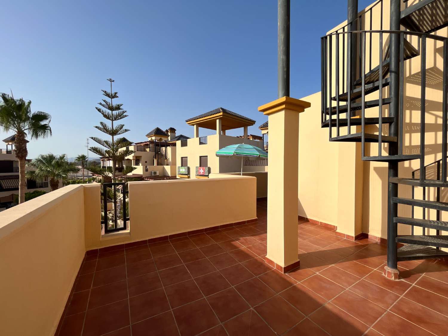 Alquiler de ático de 1 dormitorio en Puerto rey
