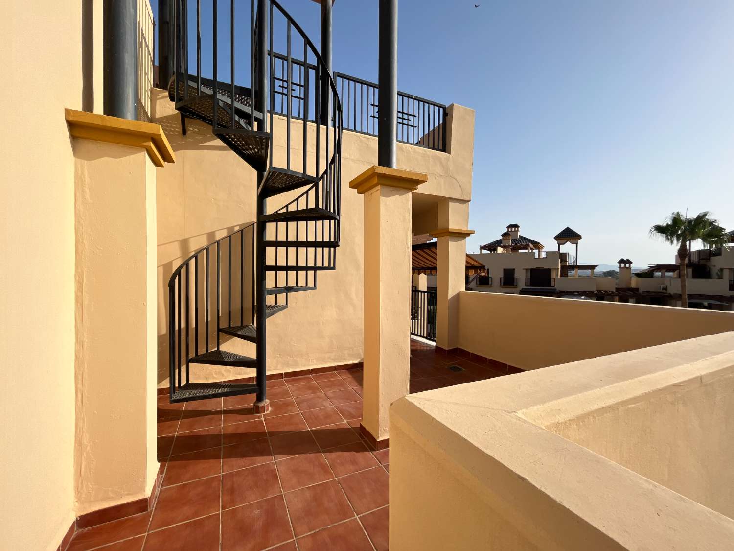 Alquiler de ático de 1 dormitorio en Puerto rey