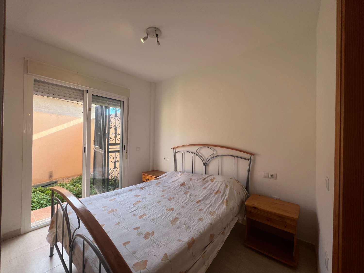 Appartement de 2 chambres au rez-de-chaussée