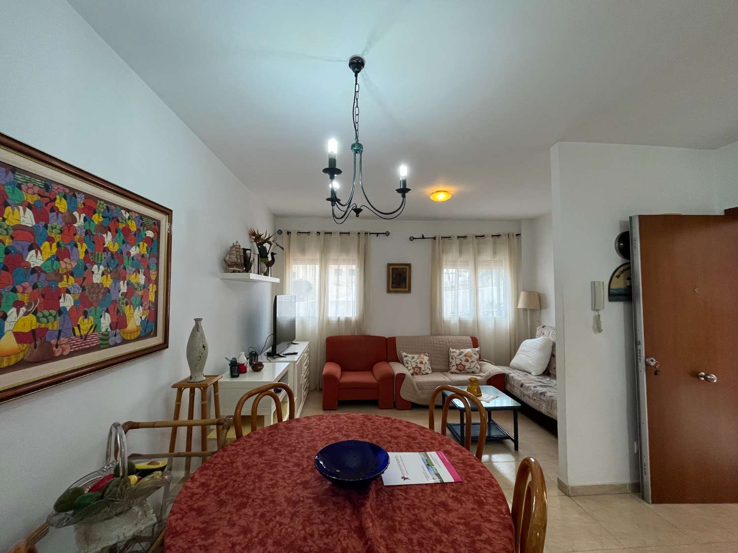 Apartamento de 2 dormitorios en planta baja SA1123