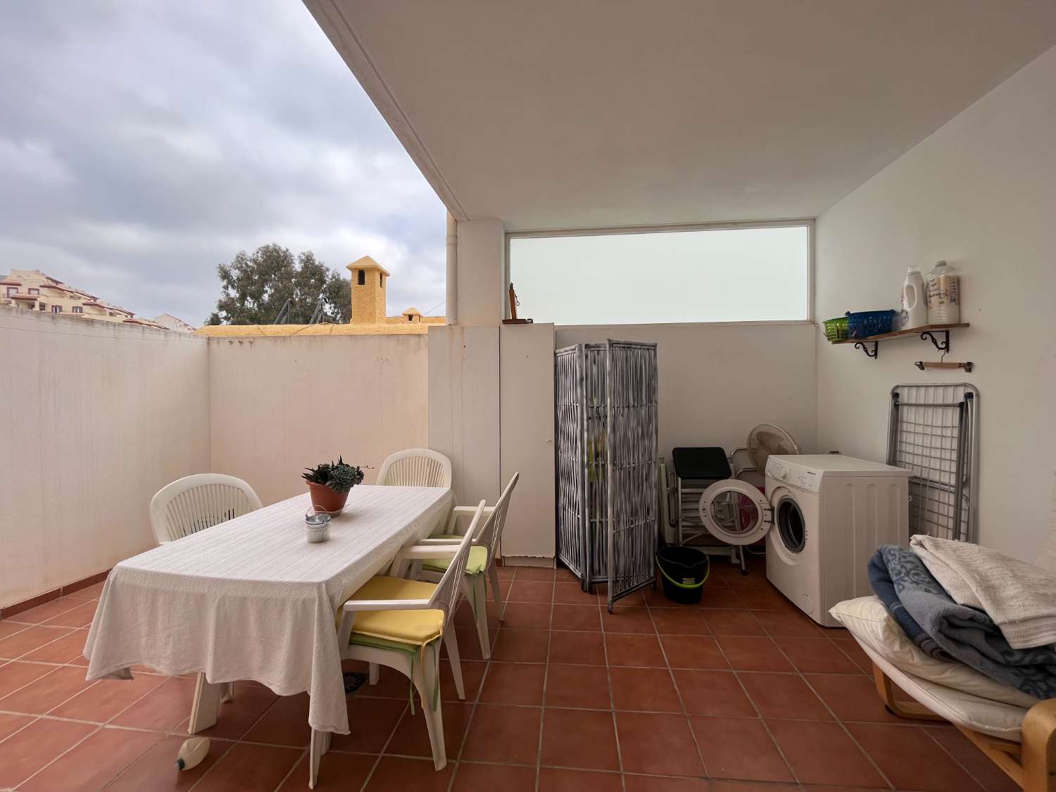 Apartamento de 2 dormitorios en planta baja SA1123