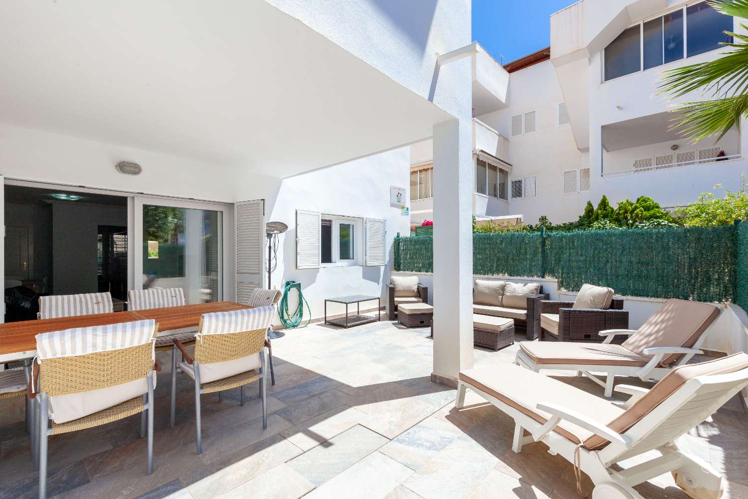 Appartement de 3 chambres au rez-de-chaussée