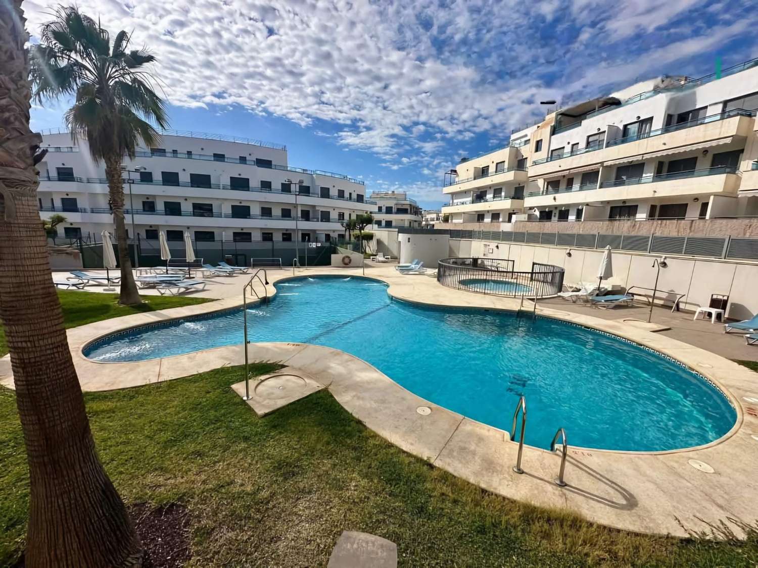 Apartamento en planta  baja de 3 dormitorios en Pinar de Garrucha