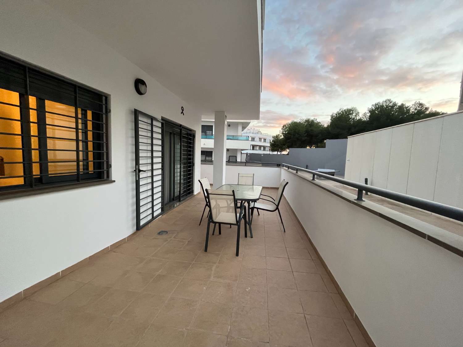 Apartamento en planta  baja de 3 dormitorios en Pinar de Garrucha