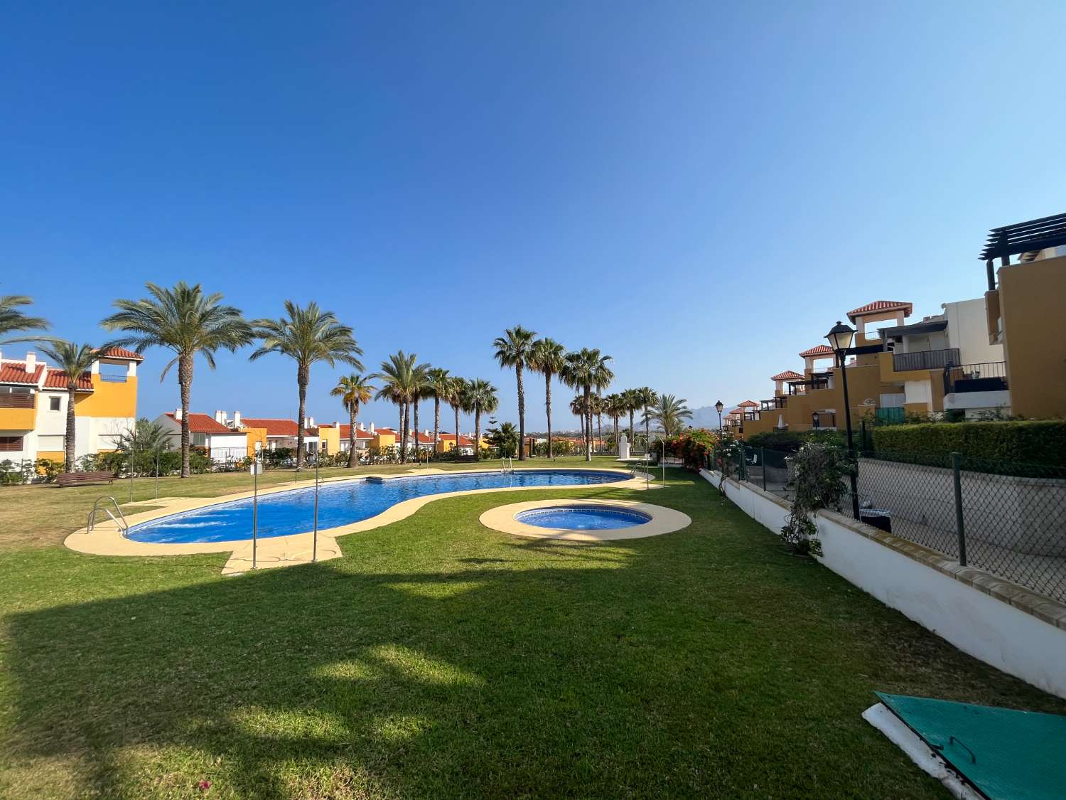 Ático de 2 dormitorios en Vera playa