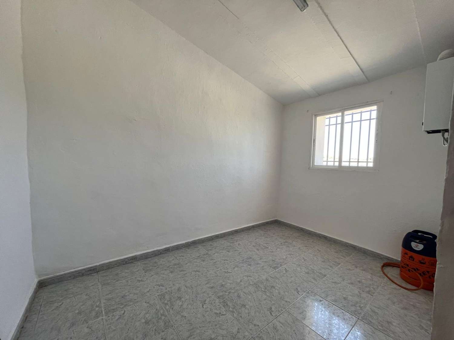 Casa de campo de 4 dormitorios  en Palomares