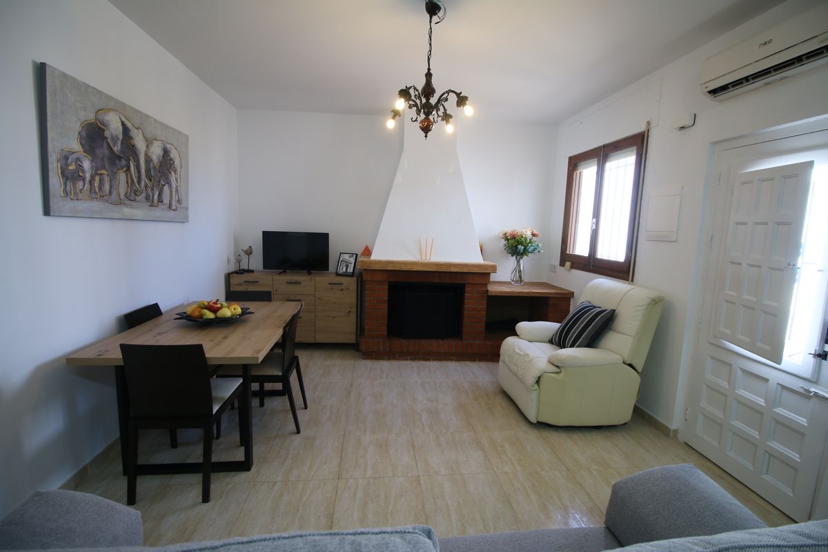 Casa de 2 dormitorios en Palomares planta baja