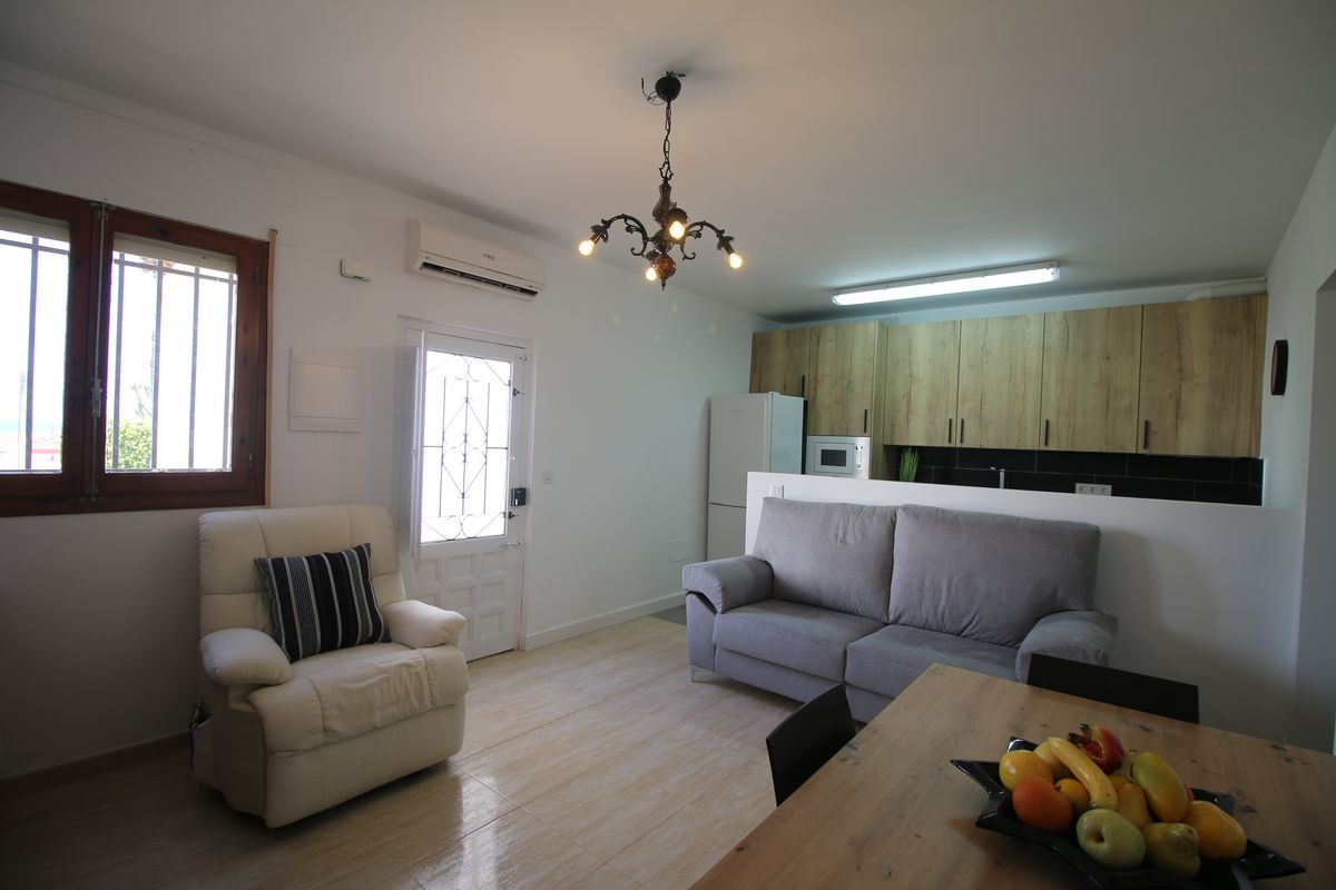 Casa de 2 dormitorios en Palomares planta baja