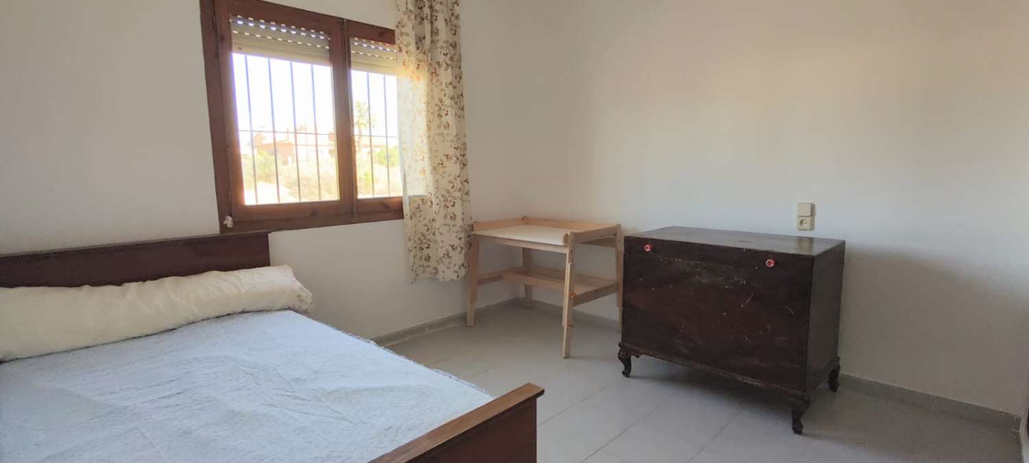 Casa de 4 dormitorios en Palomares