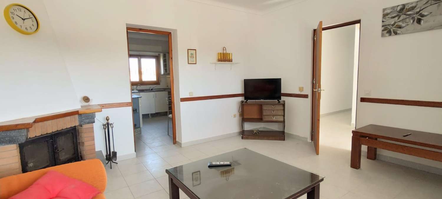 Casa de 4 dormitorios en Palomares
