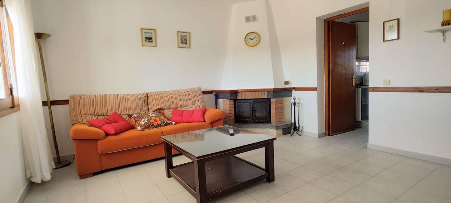 Casa de 4 dormitorios en Palomares