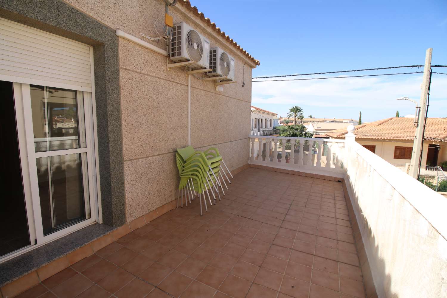 Duplex de 4 dormitorios en Palomares