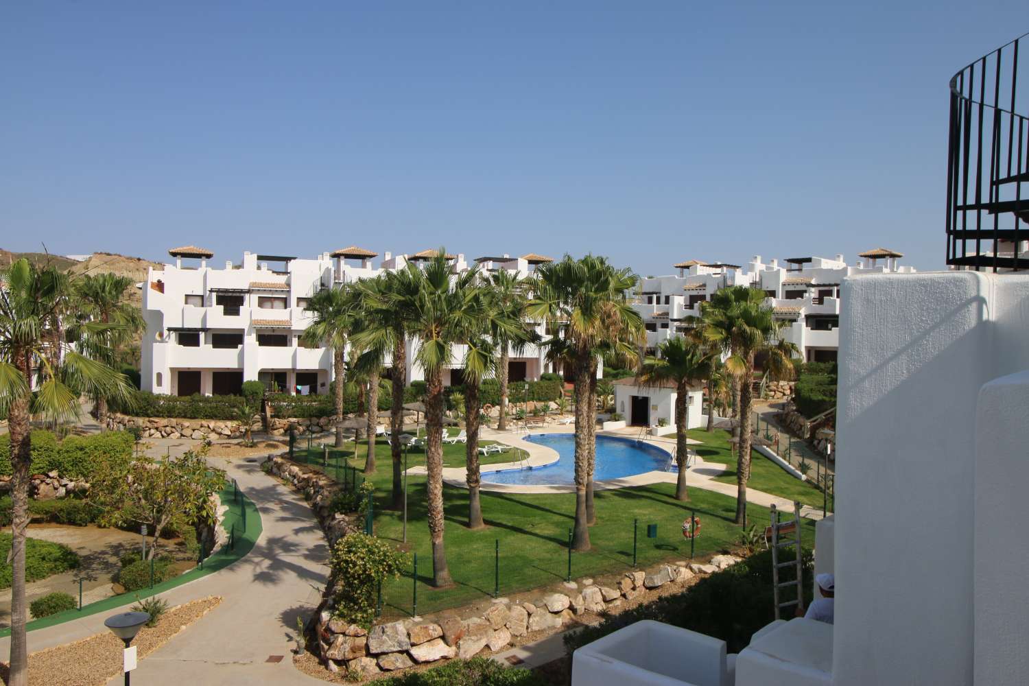 Ático de 2 dormitorios en Pueblo Salinas Vera playa