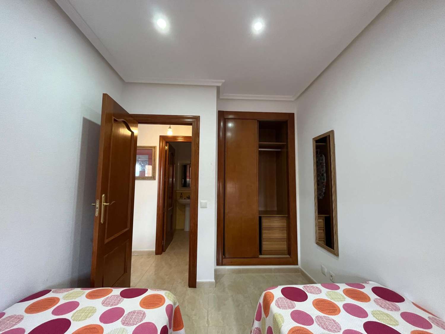 2 bedroom penthouse in Vera beach