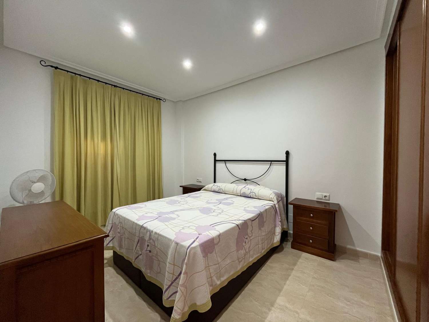 2 bedroom penthouse in Vera beach