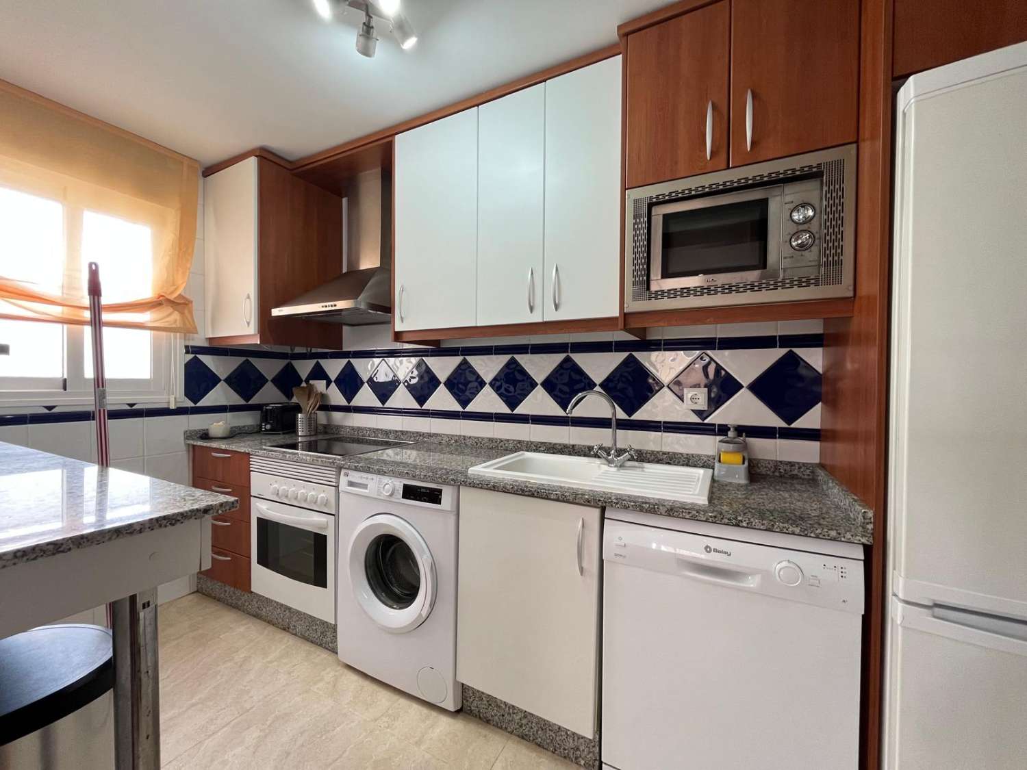 2 bedroom penthouse in Vera beach