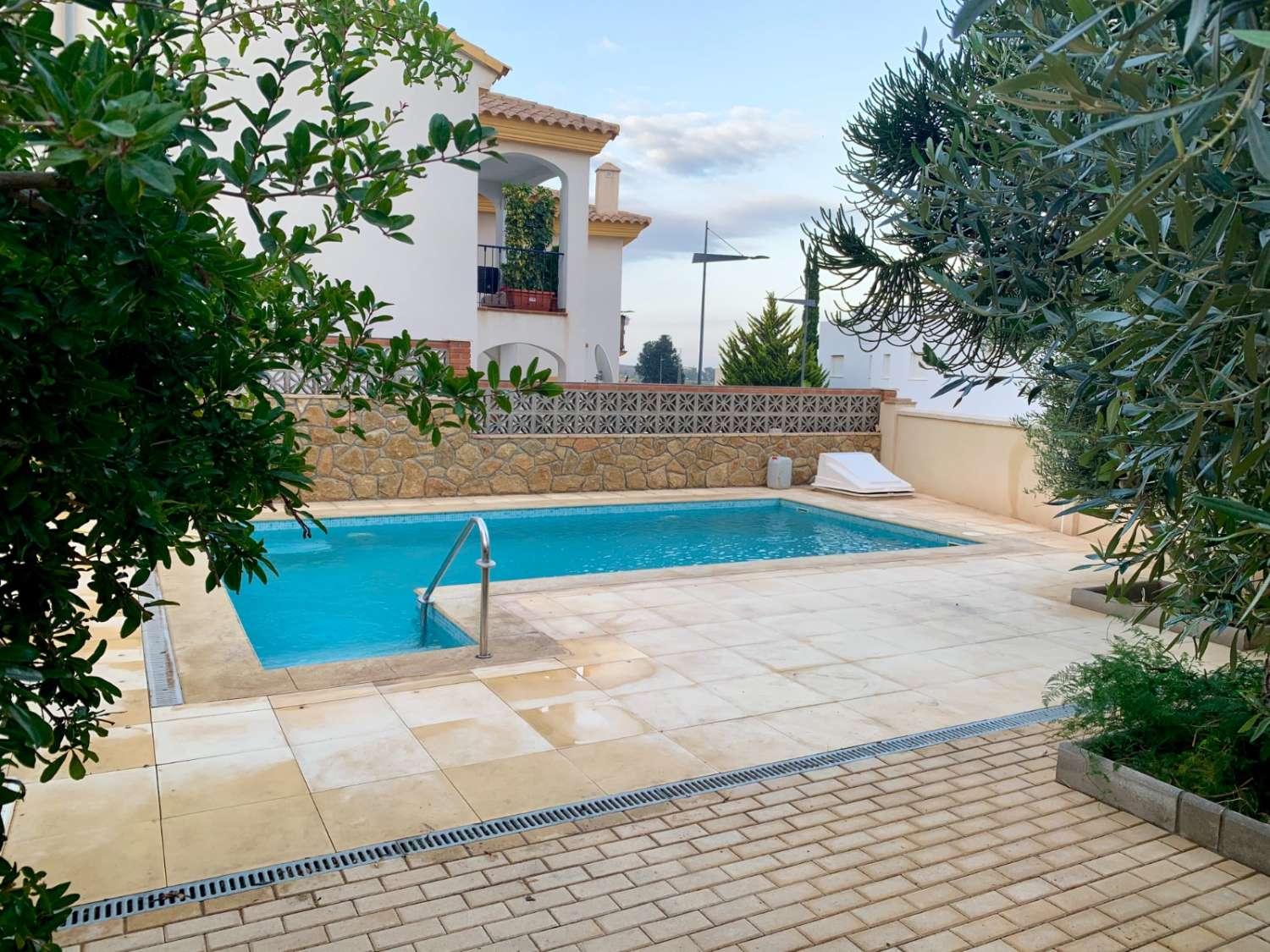 Alquiler de Apartamento de 3 dormitorios en Palomares