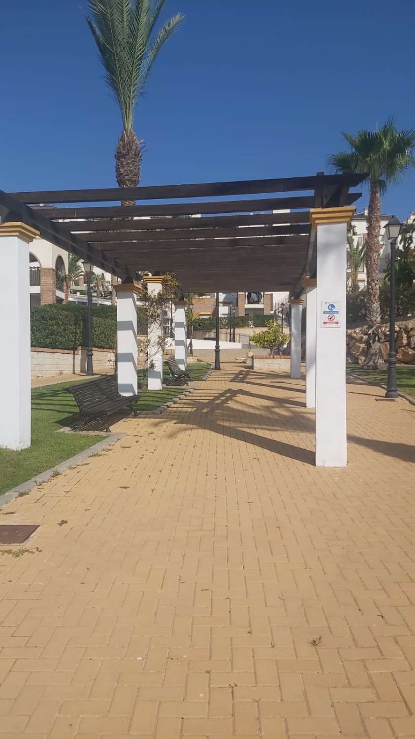 Apartamento en planta baja en Al Andaluss Thalassa