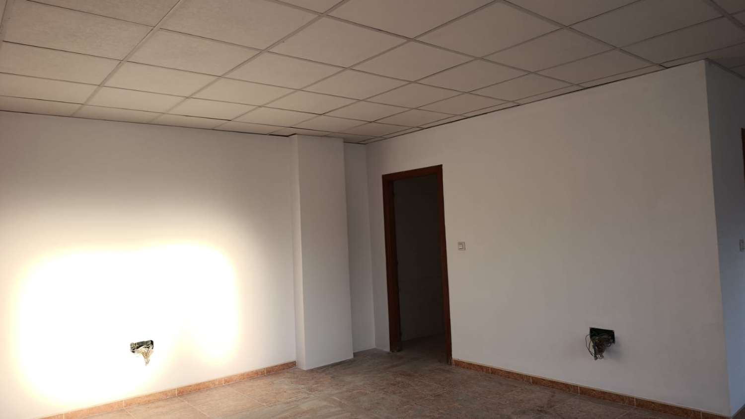 Alquiler de Local comercial en esquina  RA836